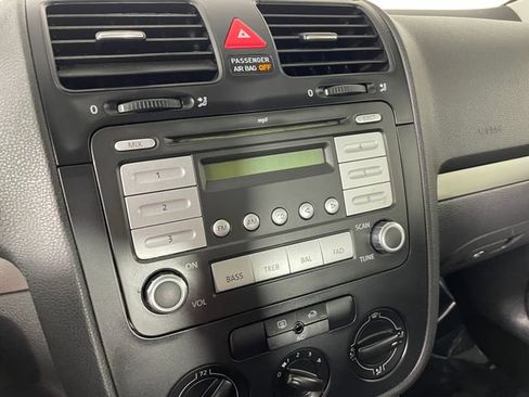 Used 2007 Volkswagen Rabbit 2-Door FWD image 7