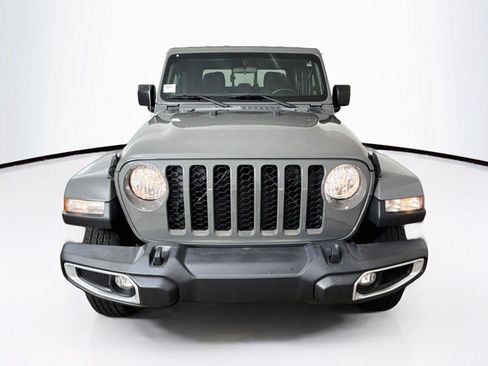 Used 2022 Jeep Gladiator Sport AWD/4WD image 8