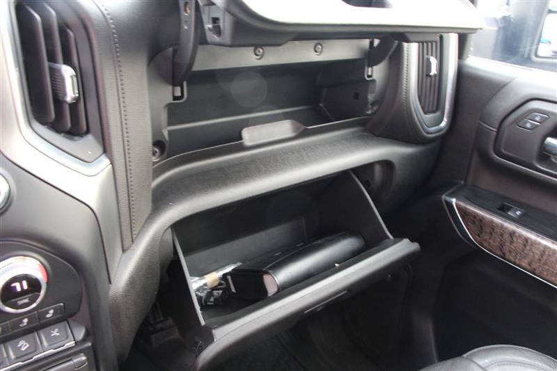 Used 2022 GMC Sierra 2500 Denali w/ Denali Black Diamond Edition AWD/4WD image 36