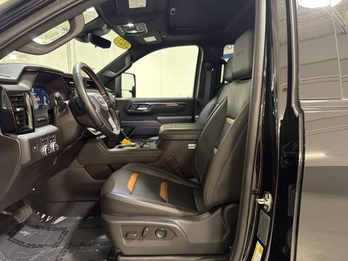 Used 2025 GMC Sierra 3500 AT4 w/ AT4 Premium Plus Package AWD/4WD image 15