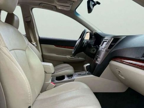 Used 2012 Subaru Outback 2.5i Limited image 12