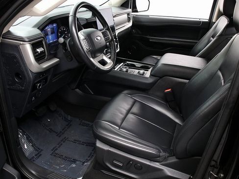 Used 2024 Ford Expedition Max XLT image 10