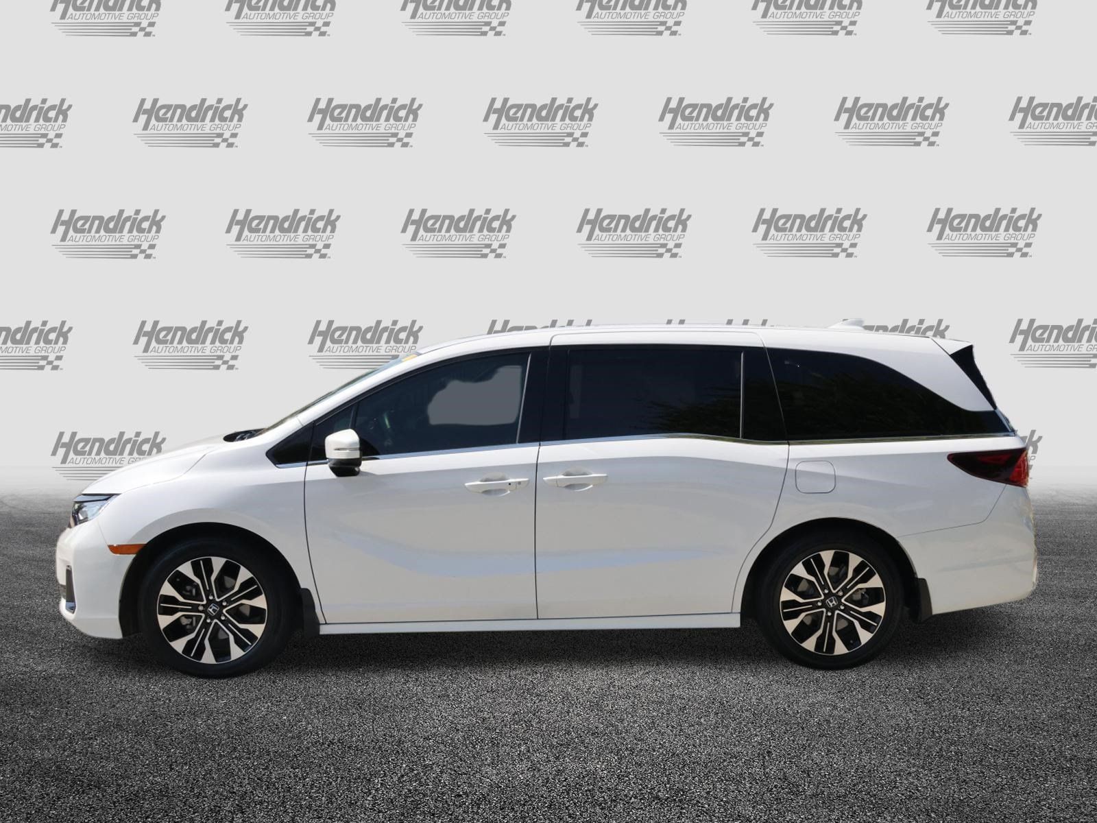 Used 2025 Honda Odyssey Elite image 6