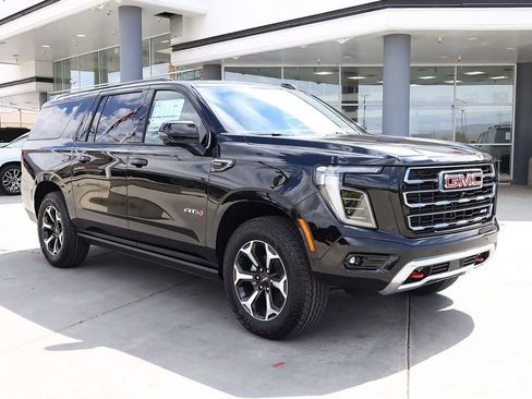 New 2026 GMC Yukon XL AT4 AWD/4WD image 8