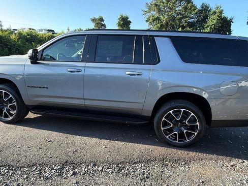 New 2026 Chevrolet Suburban RST w/ Comfort Package AWD/4WD image 10