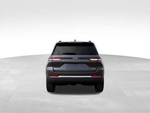 New 2026 Jeep Grand Cherokee Laredo image 7
