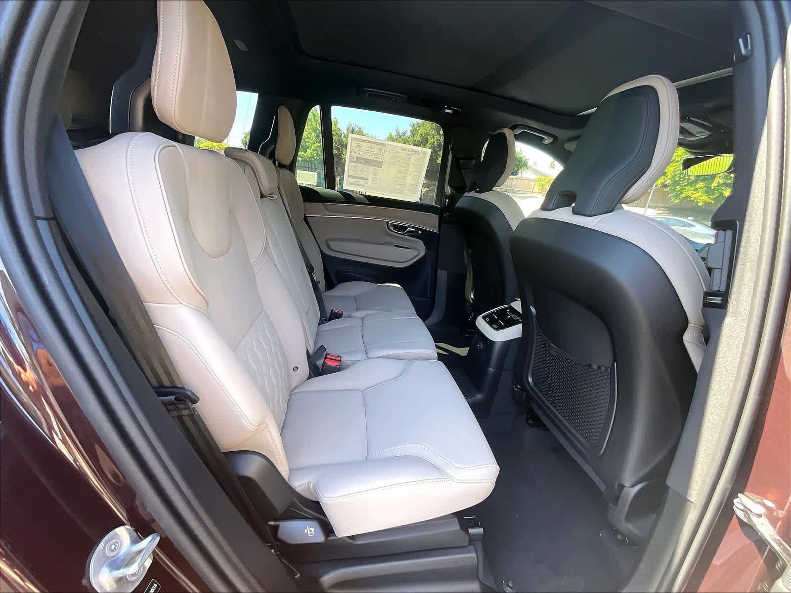 New 2026 Volvo XC90 T8 Plus w/ Protection Package AWD/4WD image 27
