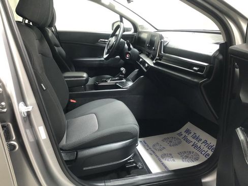 Certified 2023 Kia Sportage LX image 12