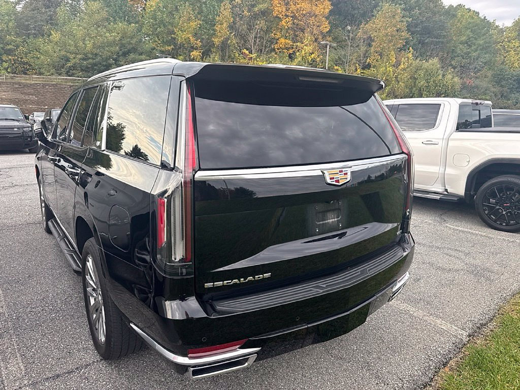 Used 2023 Cadillac Escalade Premium Luxury w/ Performance Package AWD/4WD image 8