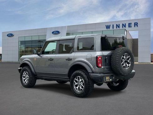 Used 2025 Ford Bronco Badlands AWD/4WD image 2