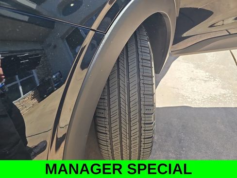 New 2027 Chevrolet Bolt LT w/ Comfort Package FWD image 34