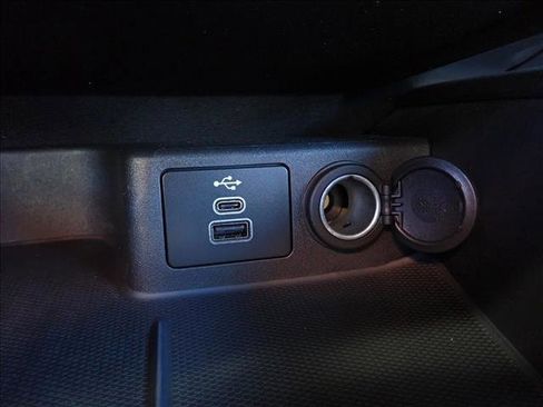 Used 2024 Ford Escape ST-Line image 19