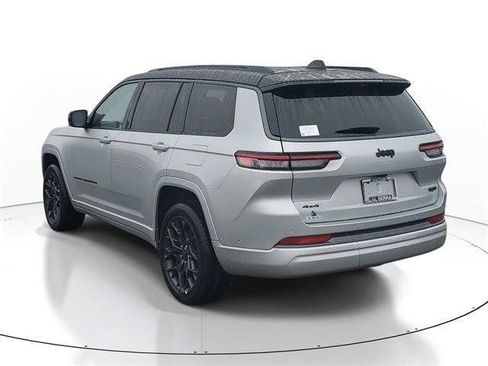 New 2026 Jeep Grand Cherokee L Summit w/ Obsidian Package AWD/4WD image 3