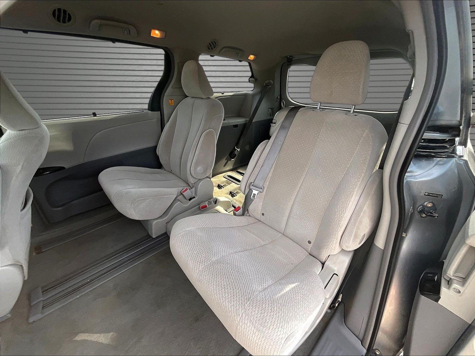 Used 2013 Toyota Sienna LE FWD image 20