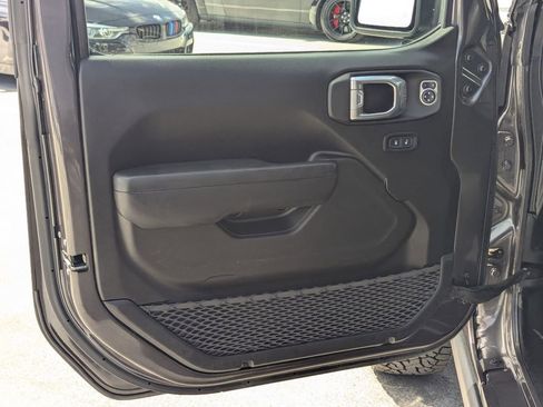 Used 2024 Jeep Wrangler Unlimited Rubicon 4xe image 14