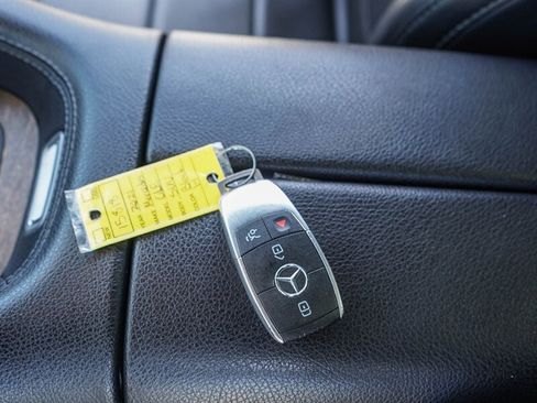 Used 2021 Mercedes-Benz GLE 350 image 35