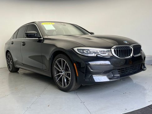 Used 2021 BMW 330i Sedan w/ Premium Package RWD image 2