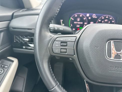 Used 2023 Honda Accord EX-L image 29