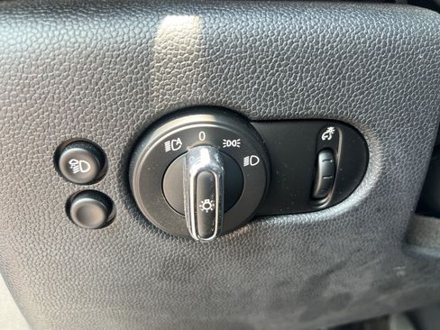 Used 2024 MINI Cooper S FWD image 37