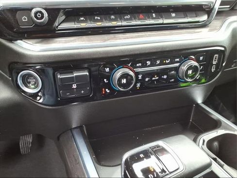 Used 2024 Chevrolet Silverado 1500 LTZ w/ LTZ Convenience Package II image 21