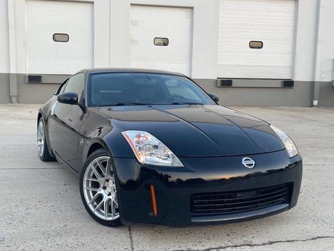 Used 2003 Nissan 350Z Touring RWD image 1