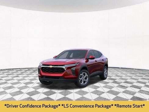 New 2026 Chevrolet Trax LS w/ LS Convenience Package FWD image 2