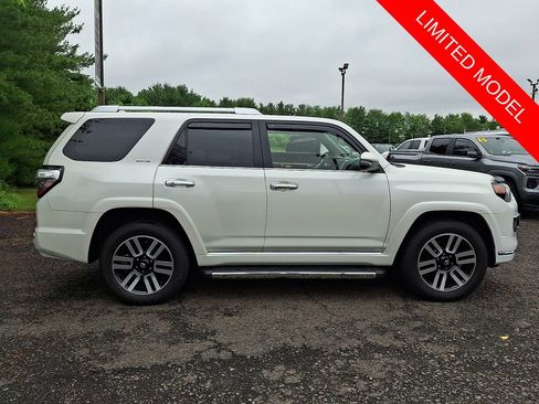 Used 2021 Toyota 4Runner Limited AWD/4WD image 7