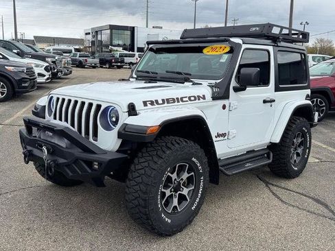 Used 2023 Jeep Wrangler Rubicon w/ Cold Weather Group AWD/4WD image 2