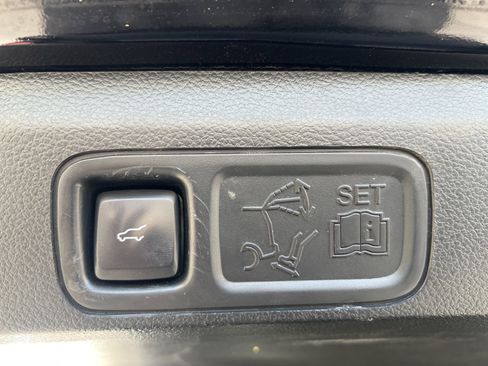 Used 2021 Lincoln Navigator Reserve AWD/4WD image 30