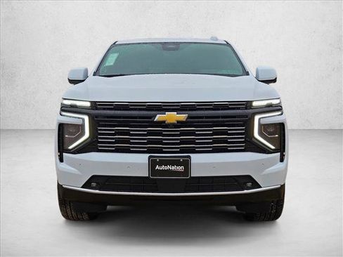 New 2026 Chevrolet Suburban High Country AWD/4WD image 6