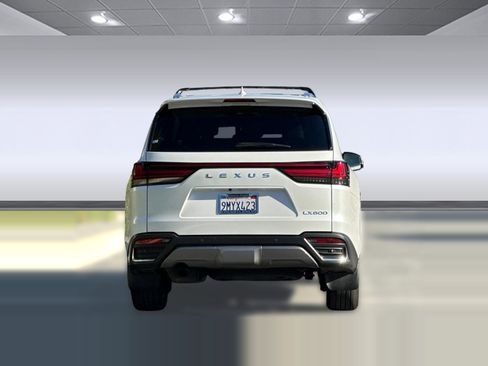 Certified 2024 Lexus LX 600 4WD w/ Interior Upgrade Package image 9