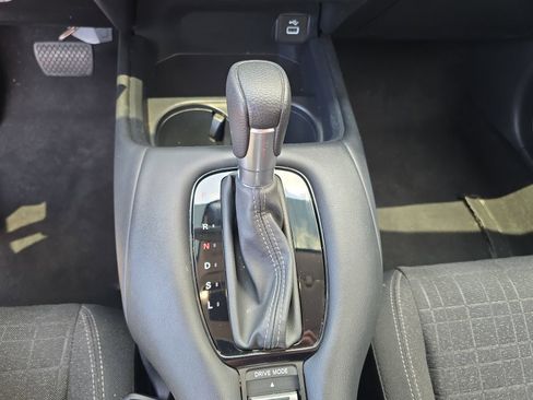 Used 2023 Honda HR-V LX image 19