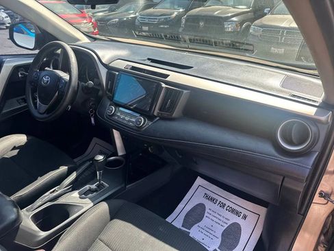Used 2014 Toyota RAV4 XLE image 37