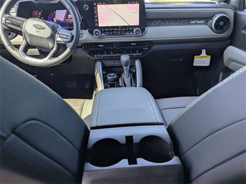 New 2025 Chevrolet Colorado ZR2 w/ ZR2 Bison Edition image 28