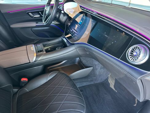 Certified 2023 Mercedes-Benz EQS 580 4MATIC SUV image 18