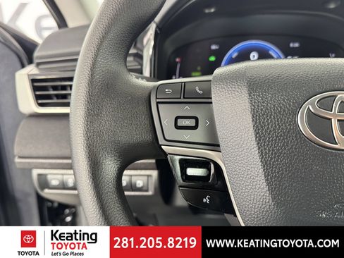 Used 2026 Toyota Camry LE FWD image 26