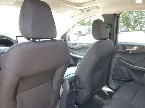 New 2025 Ford Escape Active w/ Active Premium Tech Pack image 28