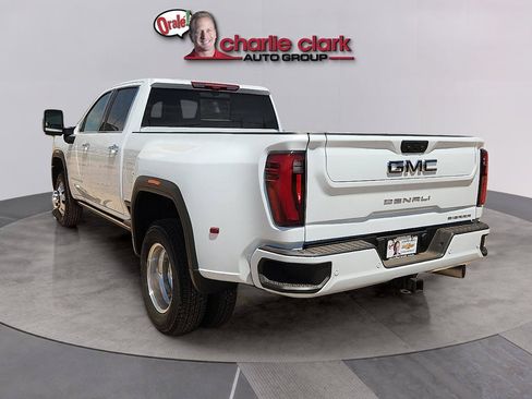 New 2026 GMC Sierra 3500 Denali Ultimate AWD/4WD image 3