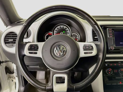 Used 2019 Volkswagen Beetle 2.0T SE FWD image 13