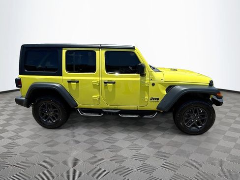 Used 2024 Jeep Wrangler Unlimited Sport AWD/4WD image 5