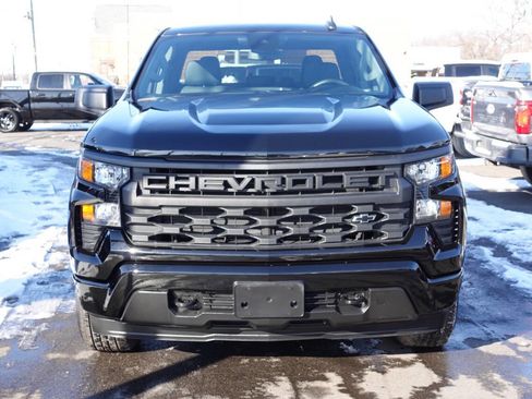 Used 2023 Chevrolet Silverado 1500 Custom image 5