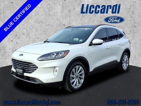 Certified 2022 Ford Escape Titanium w/ Titanium Elite Package AWD/4WD image 3