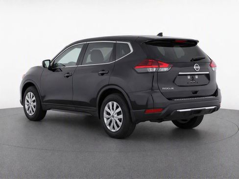 Used 2018 Nissan Rogue S FWD image 3