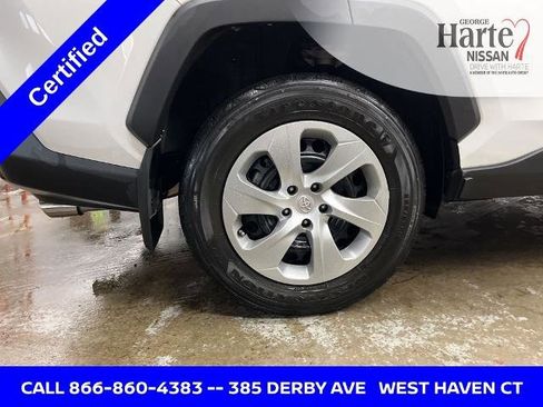 Used 2021 Toyota RAV4 LE image 13