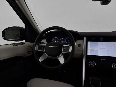 New 2025 Land Rover Discovery S AWD/4WD image 24