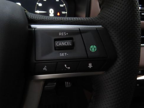 New 2025 Mitsubishi Outlander SEL image 13