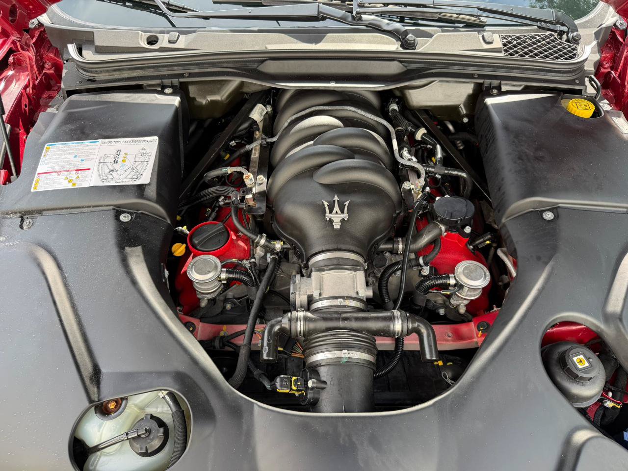 Used 2012 Maserati GranTurismo Sport RWD image 25