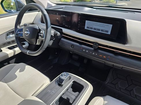 Used 2023 Nissan Ariya FWD image 10