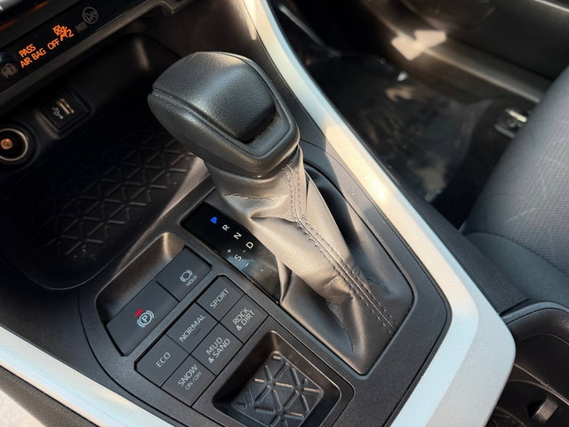 Certified 2025 Toyota RAV4 XLE AWD/4WD image 24