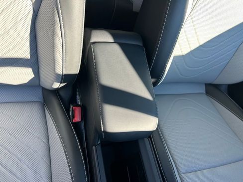 New 2026 Volkswagen Tiguan SE R-Line FWD image 40